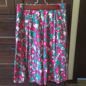 LuLaRoe floral patterned Madison skirt
